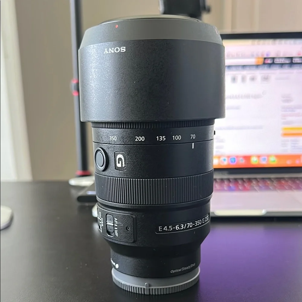 Sony Alpha 70-350mm F4.5-6.3 G OSS Super-Telephoto APS-C Lens Black Camera Lens